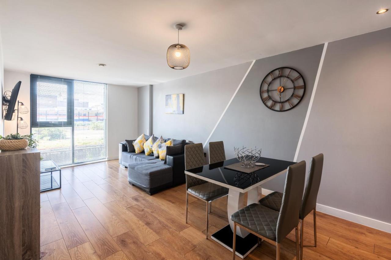 Lovely 2Br Apt In Sheffield City Centre Kültér fotó